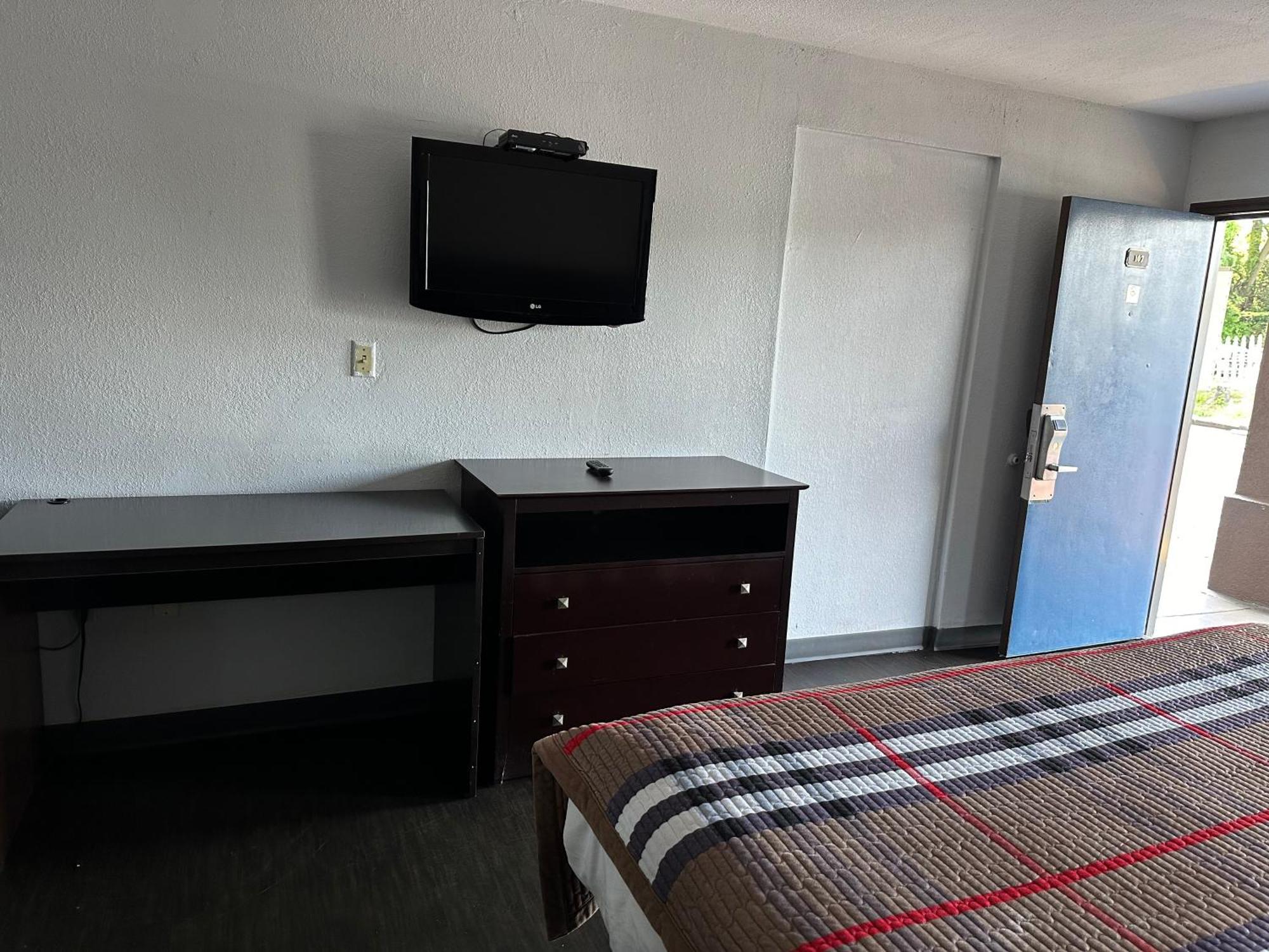 Scottish Inn Augusta Ngoại thất bức ảnh